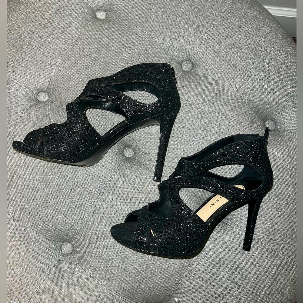 Black Gianni Bini - Size 8.5 - Heels & Exterior are in EUC - Bottoms show ware